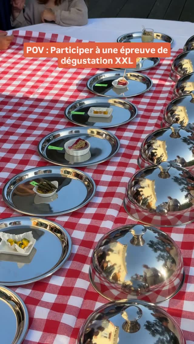 Si t'es fan de Top Chef ou tout simplement un amoureux de bouff, on a l'épreuve faites pour toi !

Accompagné de 2 amies cheffes de cuisine, on a développé notre propre épreuve de dégustation à l'aveugle !

Partage nous ton prochain projet événementiel à organiser ensemble - lien en bio !

👩‍🍳👩‍🍳
@juliette_rnd
@charlotte_renaud 

📷
@spottedby_lopi
@arthur__cdn